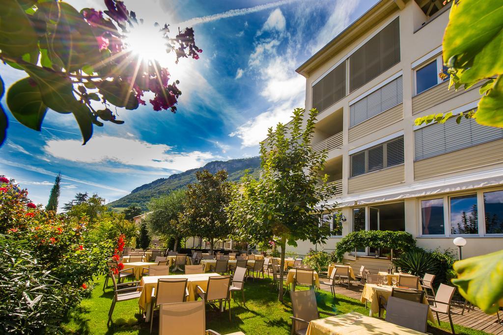 Hotel Residence Pernhof Termeno Bagian luar foto